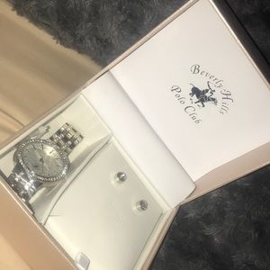 Polo earrings